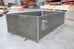 Batteriegehäuse in einem Elektrofahrzeug